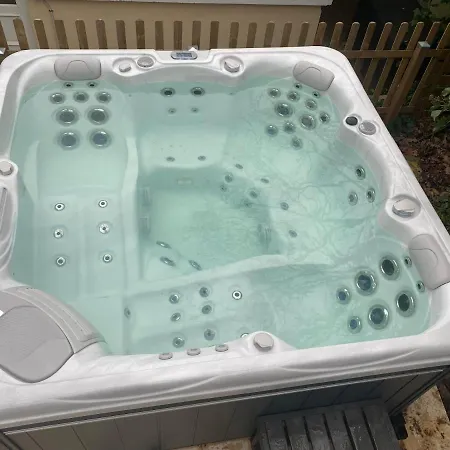 펜션 Maison Avec Jardin Et Jacuzzi Proche Polytechnique 팔레조