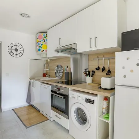 Ferienhaus Maison Avec Jardin Et Jacuzzi Proche Polytechnique