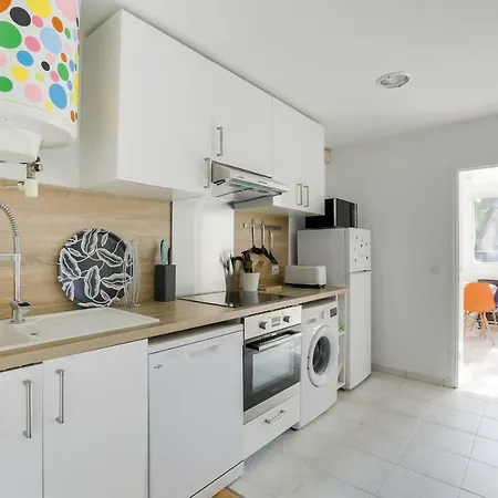Hébergement de vacances Maison Avec Jardin Et Jacuzzi Proche Polytechnique
