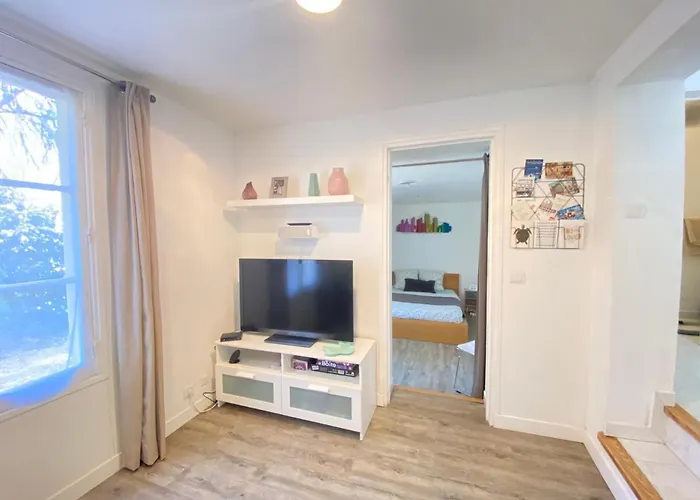 Maison Avec Jardin Et Jacuzzi Proche Polytechnique باليزو