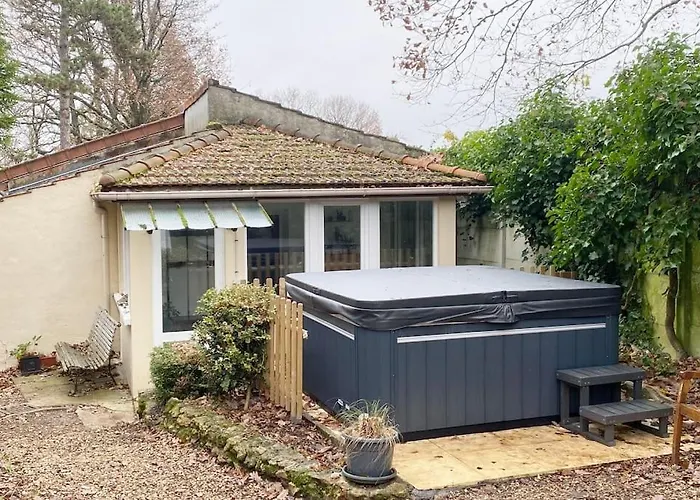 بيت للعطل Maison Avec Jardin Et Jacuzzi Proche Polytechnique باليزو
