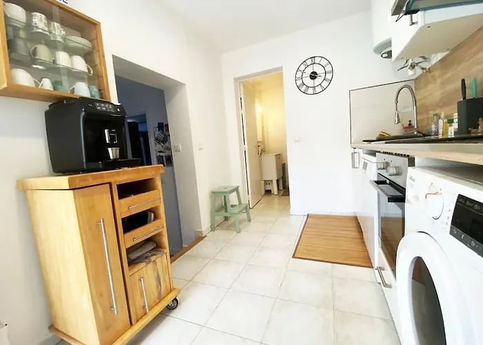 Maison Avec Jardin Et Jacuzzi Proche Polytechnique بيت للعطل