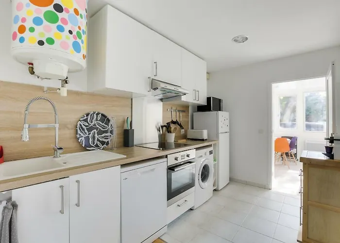 Dom wakacyjny Maison Avec Jardin Et Jacuzzi Proche Polytechnique